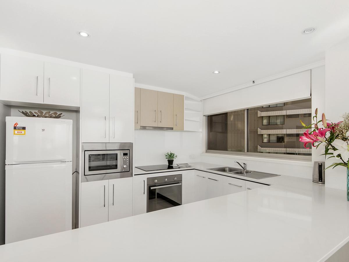 Sunbird Beach Resort Main Beach Gold Coast Extérieur photo