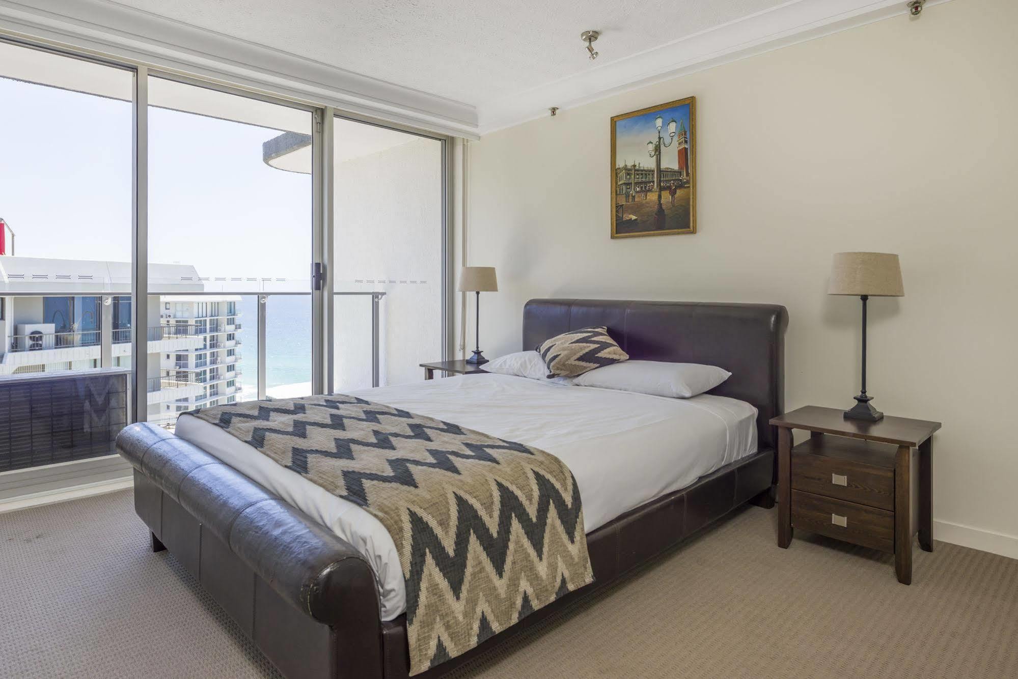 Sunbird Beach Resort Main Beach Gold Coast Extérieur photo