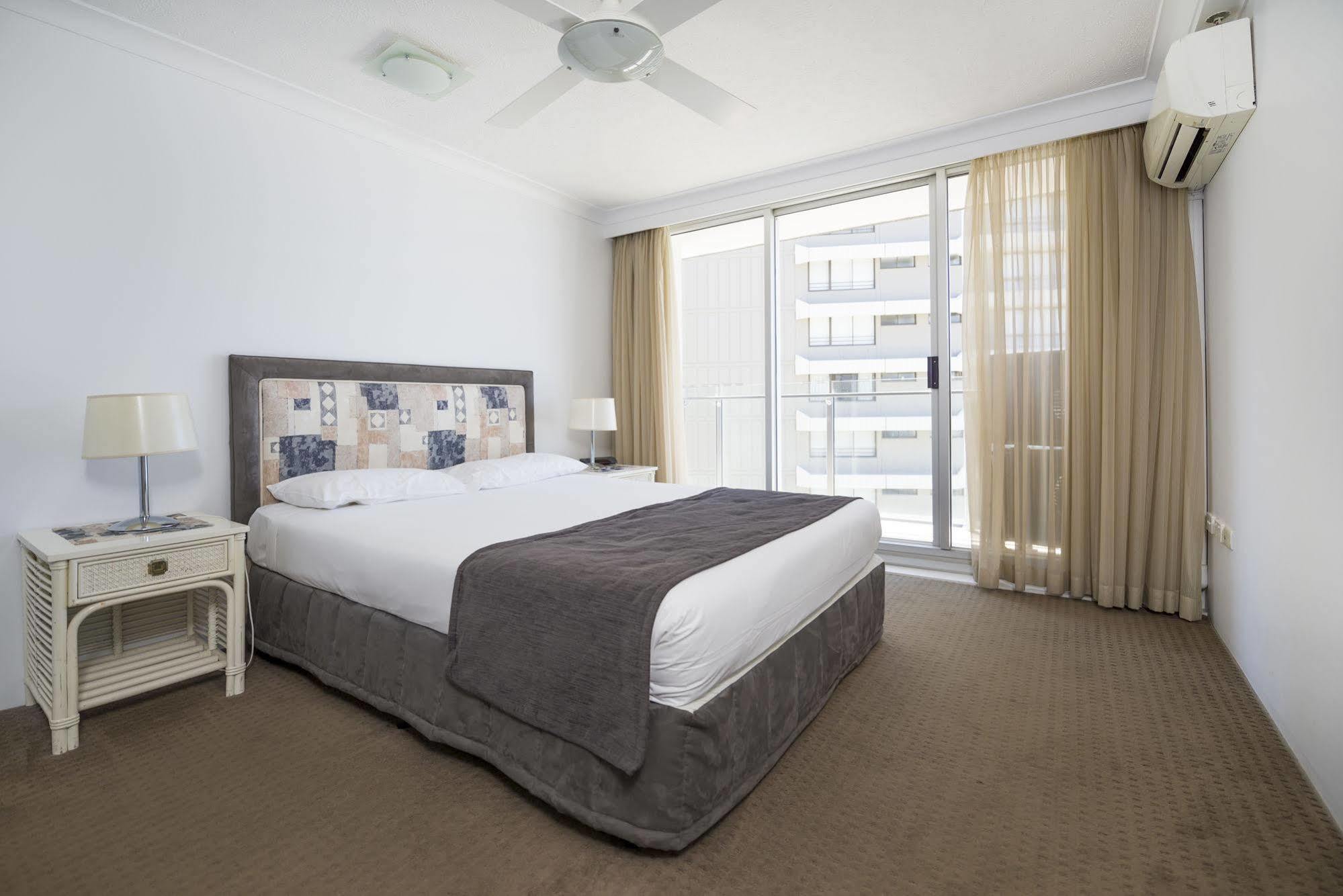 Sunbird Beach Resort Main Beach Gold Coast Extérieur photo